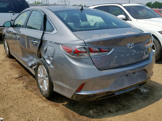 KMHE24L35JA078780 - 2018 HYUNDAI SONATA HYB GRAY photo 3