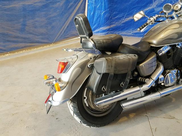 1HFSC43042A205553 - 2002 HONDA VT1100 C2 SILVER photo 6