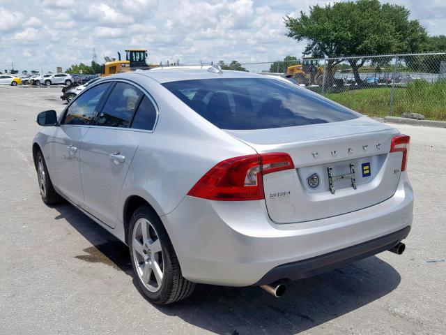 YV1622FS3C2090725 - 2012 VOLVO S60 T5 SILVER photo 3