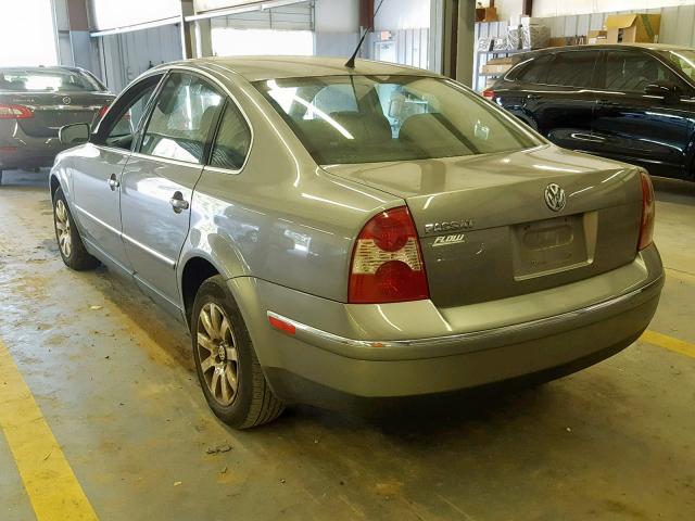 WVWPD63B83E401533 - 2003 VOLKSWAGEN PASSAT GLS GRAY photo 3