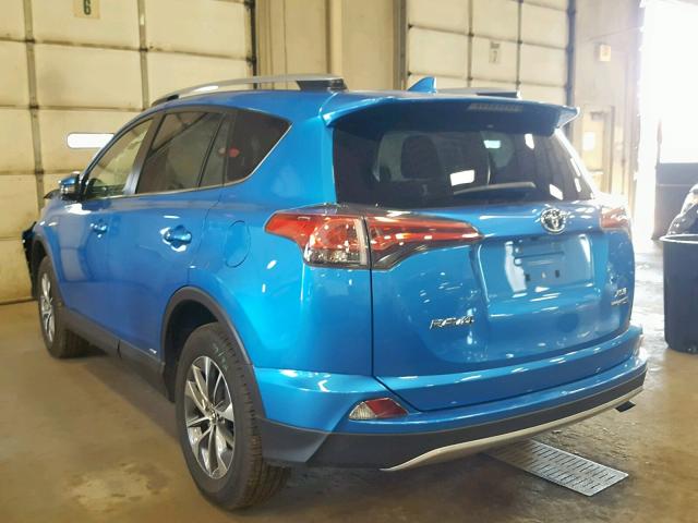 JTMRJREV0JD188381 - 2018 TOYOTA RAV4 HV LE BLUE photo 3