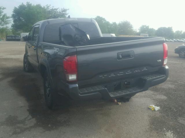 3TMDZ5BNXHM029334 - 2017 TOYOTA TACOMA DOU GRAY photo 3