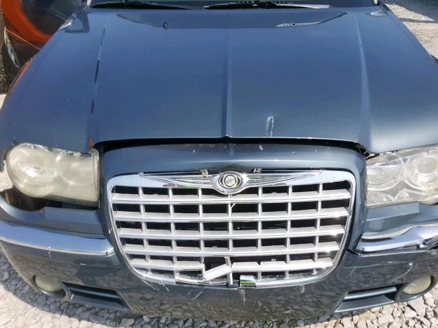 2C3LA63H26H221378 - 2006 CHRYSLER 300C BLUE photo 7