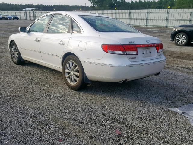 KMHFC46F67A217024 - 2007 HYUNDAI AZERA SE WHITE photo 3