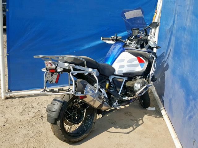 WB10J5300KZF78135 - 2019 BMW R 1250 GS BLUE photo 4