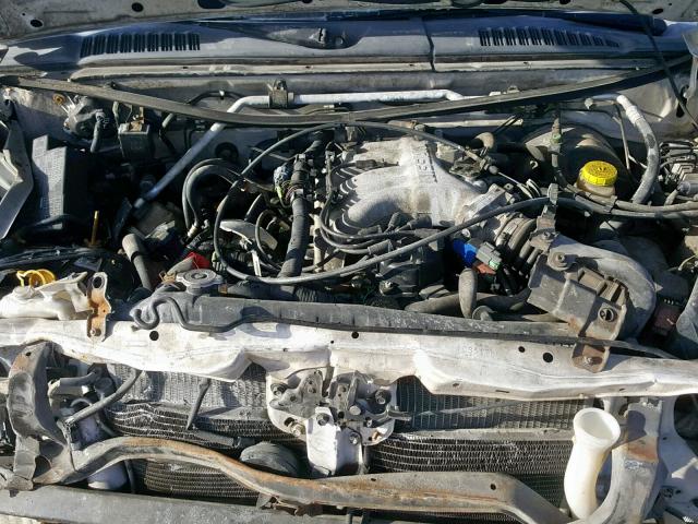 1N6ED27T41C351786 - 2001 NISSAN FRONTIER C WHITE photo 7