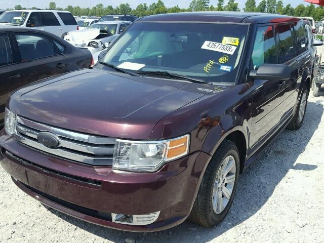 2FMGK5BC7BBD29112 - 2011 FORD FLEX SE MAROON photo 2