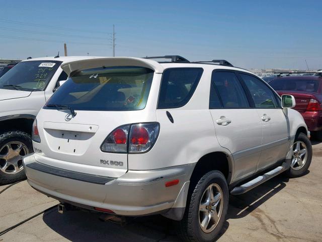 JTJHF10U010192335 - 2001 LEXUS RX 300 WHITE photo 4