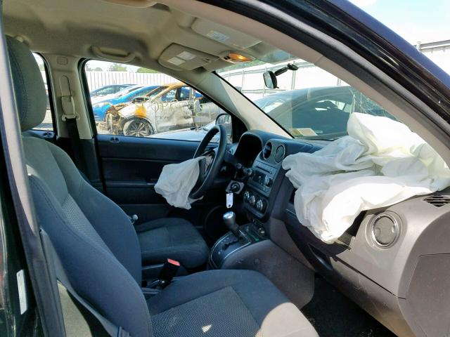 1J4NF4FB7AD649514 - 2010 JEEP COMPASS SP შავი ფოტო 5