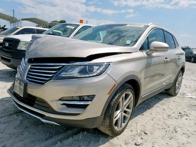 5LMTJ2AH6FUJ30210 - 2015 LINCOLN MKC GOLD photo 2