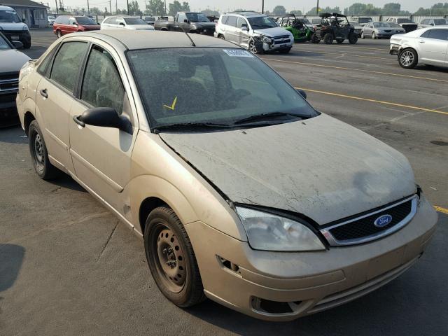 1FAFP34N06W110586 - 2006 FORD FOCUS ZX4 GOLD photo 1