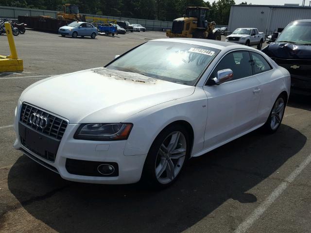 WAUVVAFR0AA027694 - 2010 AUDI S5 PRESTIG WHITE photo 2