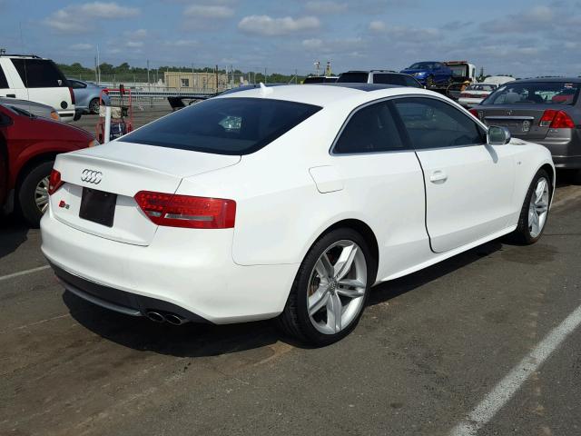 WAUVVAFR0AA027694 - 2010 AUDI S5 PRESTIG WHITE photo 4