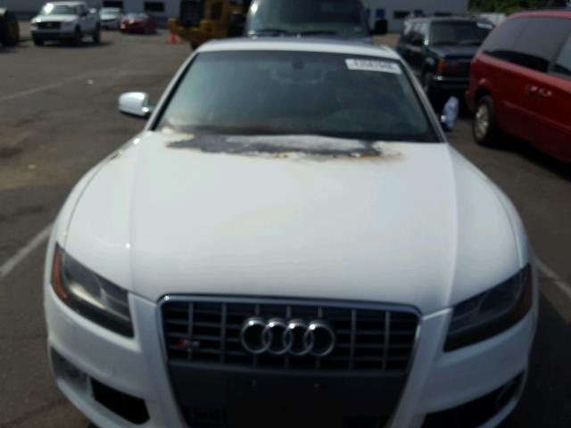 WAUVVAFR0AA027694 - 2010 AUDI S5 PRESTIG WHITE photo 7