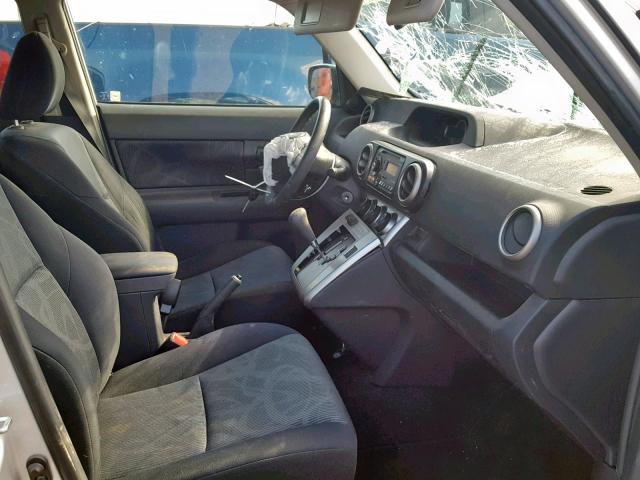 JTLZE4FE0CJ027365 - 2012 TOYOTA SCION XB Күміс фото 5