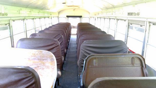 1BABJCPA62F205970 - 2002 BLUE BIRD SCHOOL BUS YELLOW photo 6