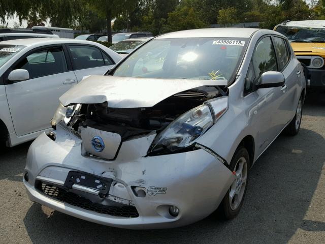 JN1AZ0CP0BT008462 - 2011 NISSAN LEAF SV SILVER photo 2