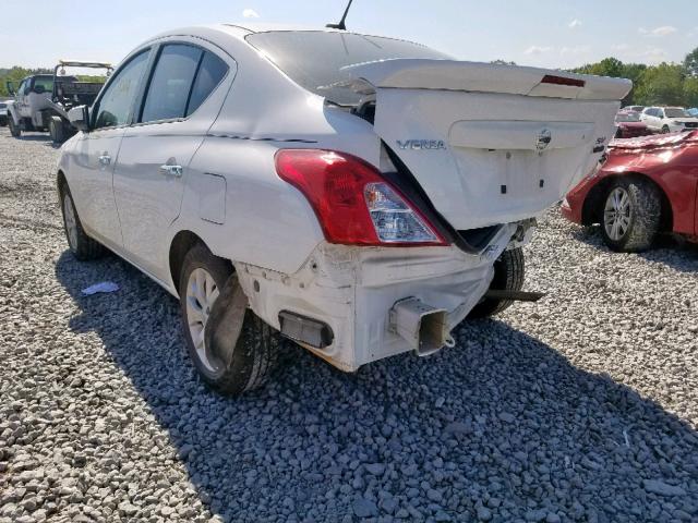 3N1CN7AP0JL868557 - 2018 NISSAN VERSA S WHITE photo 3