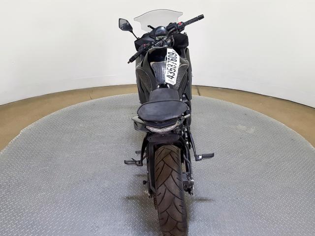 JKAEXEE16FDA18968 - 2015 KAWASAKI EX650 E BLACK photo 9