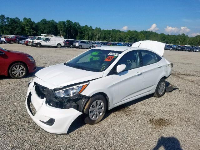 KMHCT4AE5GU058982 - 2016 HYUNDAI ACCENT SE WHITE photo 2