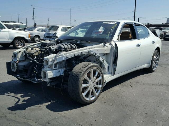 ZAMCE39A460022020 - 2006 MASERATI QUATTROPOR WHITE photo 2