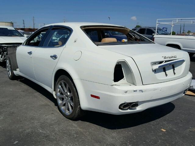 ZAMCE39A460022020 - 2006 MASERATI QUATTROPOR WHITE photo 3