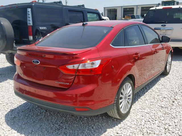 1FAHP3J23CL354975 - 2012 FORD FOCUS TITA RED photo 4