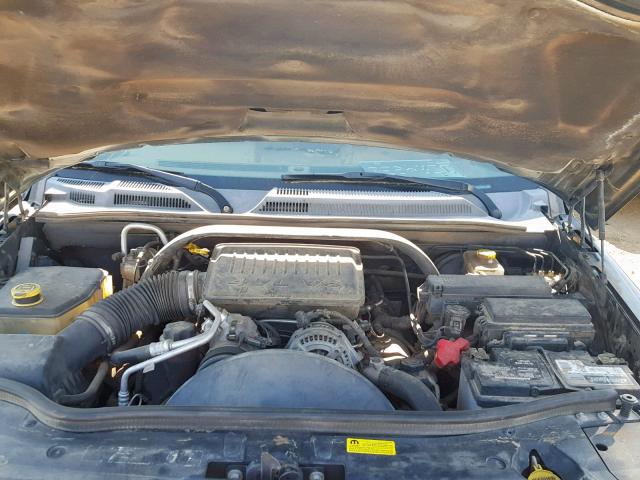 1J8HG58NX6C153528 - 2006 JEEP COMMANDER GREEN photo 7