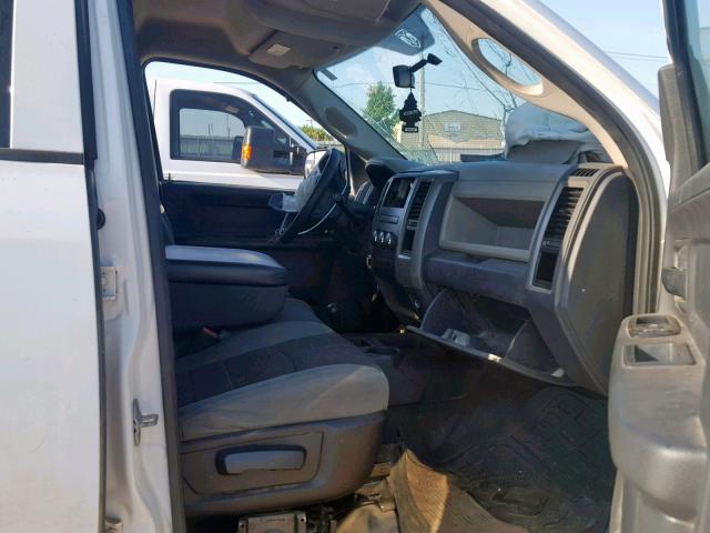 3D73Y3CL4BG585621 - 2011 DODGE RAM 3500 WHITE photo 5