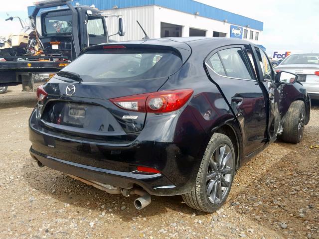 3MZBN1L31JM200905 - 2018 MAZDA 3 TOURING BLACK photo 4