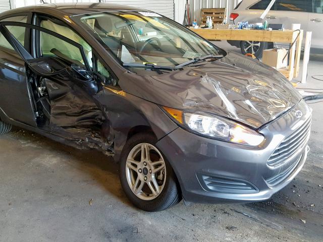 3FADP4BJ7JM145258 - 2018 FORD FIESTA SE GRAY photo 9