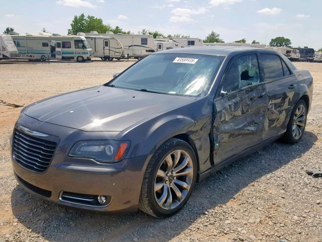 2C3CCABG1EH328393 - 2014 CHRYSLER 300 S GRAY photo 2