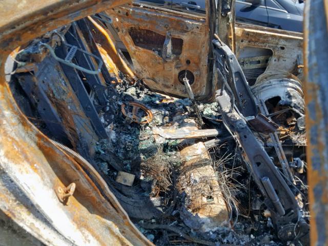 YV1RH592252477326 - 2005 VOLVO S60 2.5T BURN photo 6