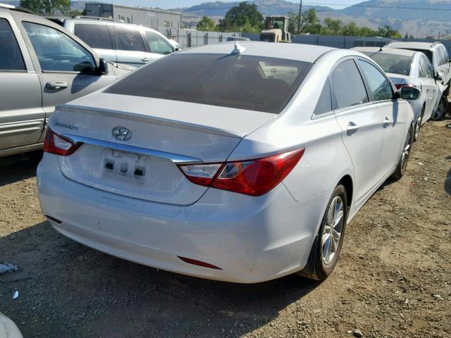 5NPEB4AC9DH707087 - 2013 HYUNDAI SONATA GLS WHITE photo 4