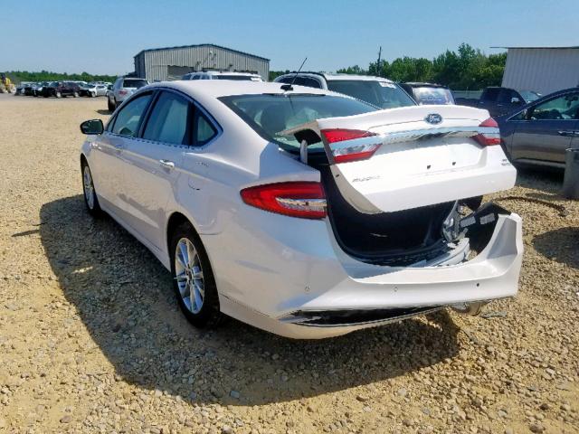 3FA6P0HD1HR363695 - 2017 FORD FUSION SE WHITE photo 3