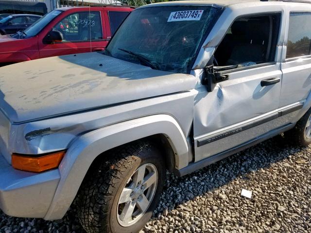 1J8HG48K66C317762 - 2006 JEEP COMMANDER GRAY photo 9