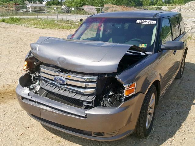 2FMDK51C49BA17246 - 2009 FORD FLEX SE GRAY photo 2