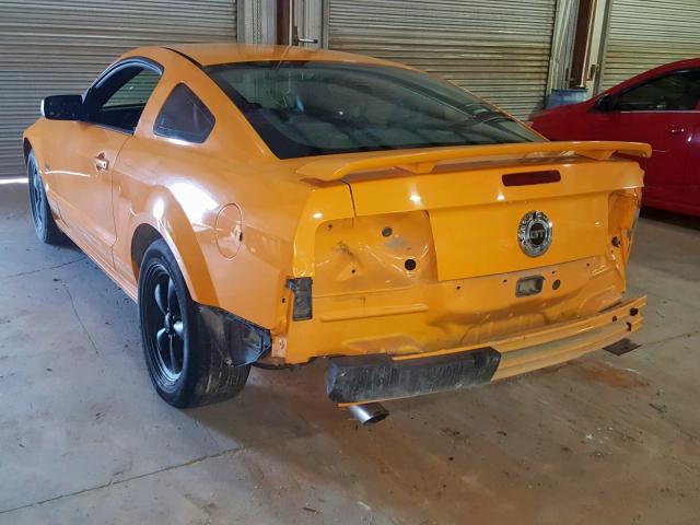 1ZVHT82H185132532 - 2008 FORD MUSTANG GT YELLOW photo 3