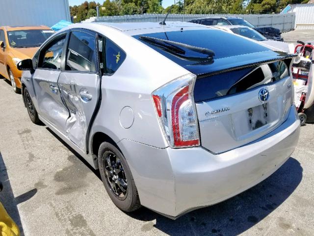 JTDKN3DU3E0373226 - 2014 TOYOTA PRIUS SILVER photo 3