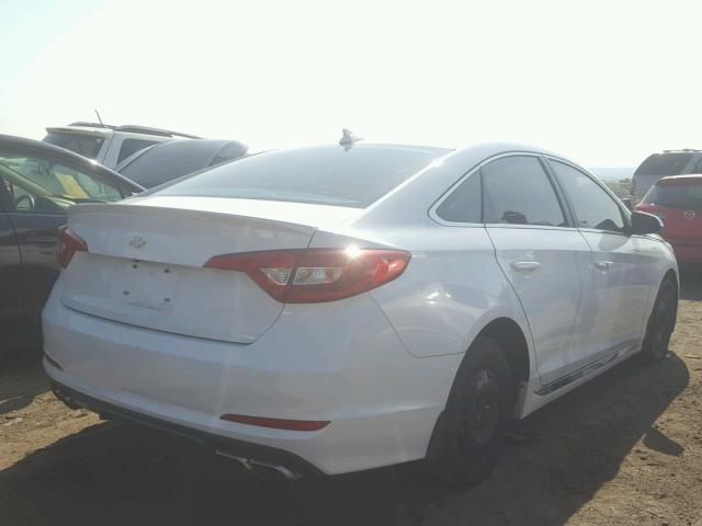 5NPE34AB9HH438082 - 2017 HYUNDAI SONATA SPO WHITE photo 4