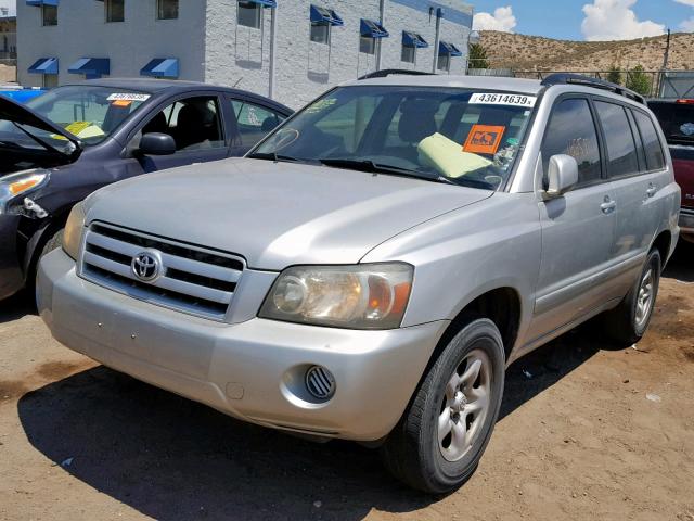 JTEHD21A250033465 - 2005 TOYOTA HIGHLANDER SILVER photo 2