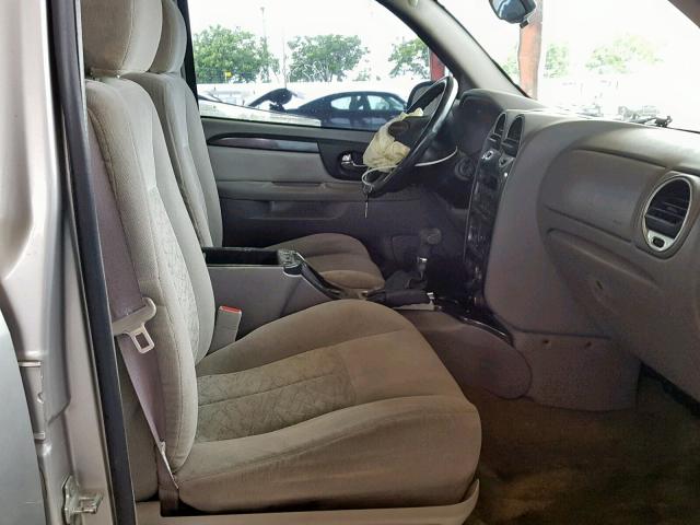 1GKDS13S762125058 - 2006 GMC ENVOY GRAY photo 5