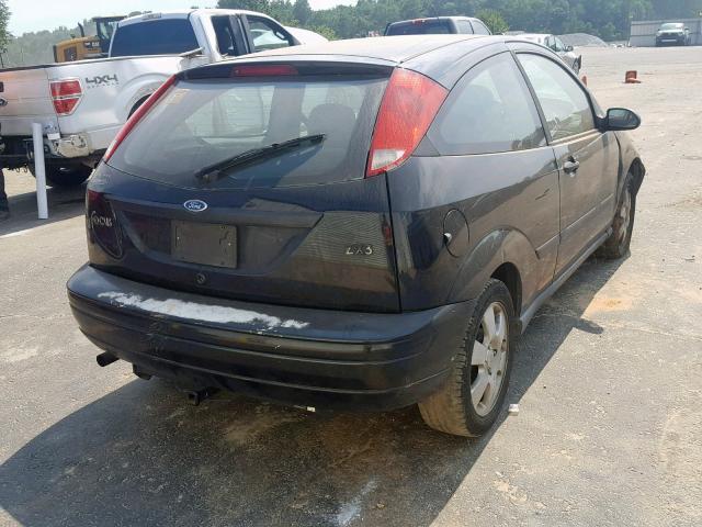 3FAFP31362R235348 - 2002 FORD FOCUS ZX3 BLACK photo 4