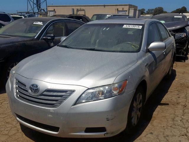 JTNBB46K473004849 - 2007 TOYOTA CAMRY NEW SILVER photo 2