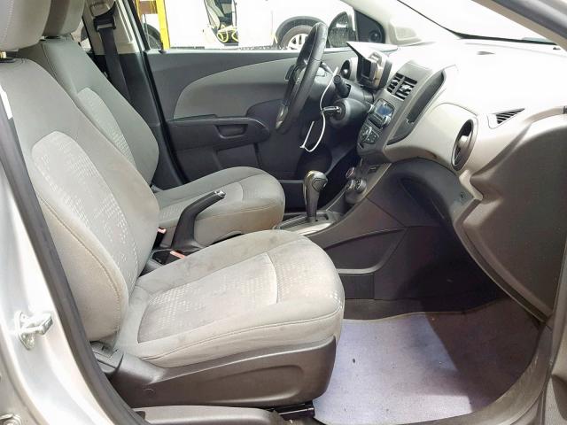 1G1JA5SH9C4122217 - 2012 CHEVROLET SONIC LS 银色 照片 5