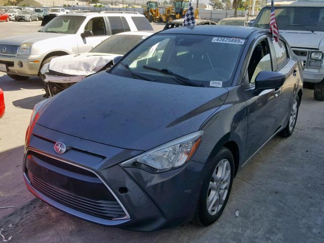 3MYDLBZVXGY125186 - 2016 TOYOTA SCION IA GRAY photo 2