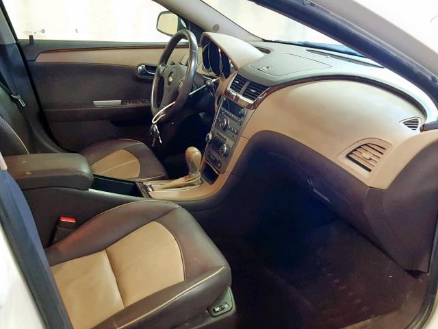 1G1ZE5EBXAF131296 - 2010 CHEVROLET MALIBU LTZ თეთრი ფოტო 5