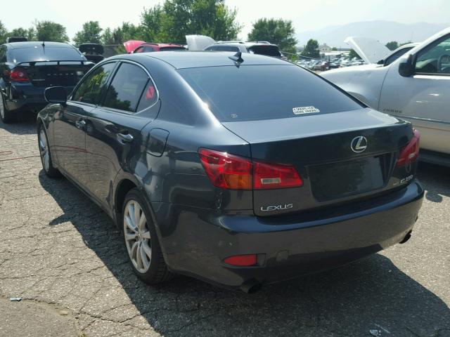 JTHCK262272018105 - 2007 LEXUS IS 250 GRAY photo 3