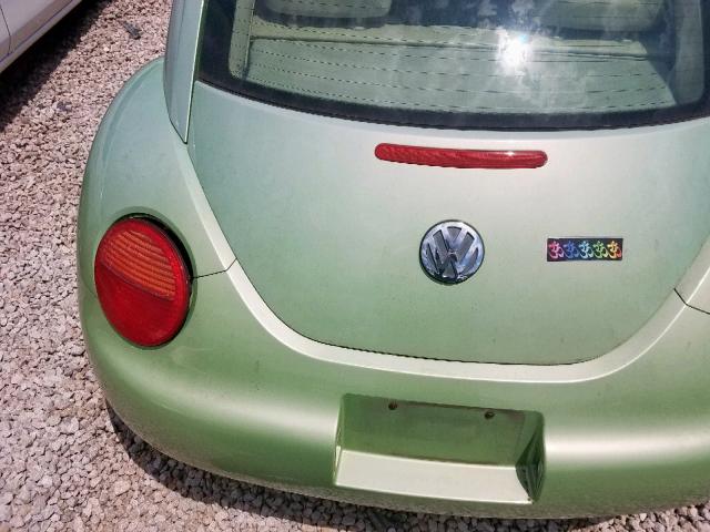 3VWCC21CX1M424533 - 2001 VOLKSWAGEN NEW BEETLE 绿色 照片 10