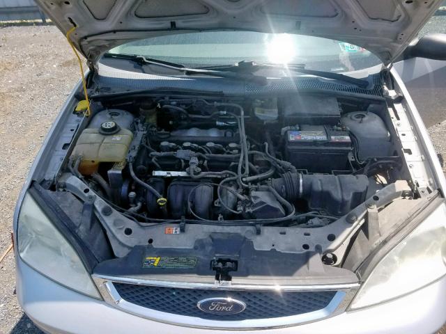 1FAFP34N95W232846 - 2005 FORD FOCUS ZX4 SILVER photo 7